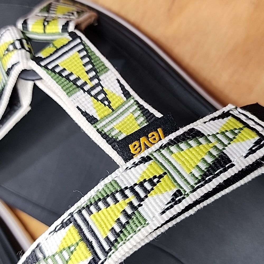 Teva Terra Float Lexi Sandals | Size: 10 Womens | Multi colored - Picture 5 of 6